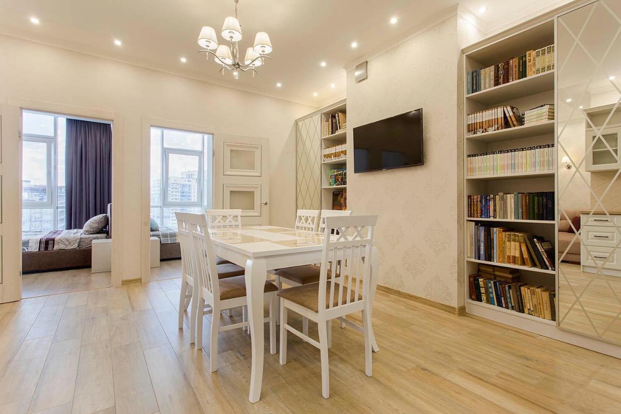 2-Roomed Apartment With Living Room Odesa Exterior photo