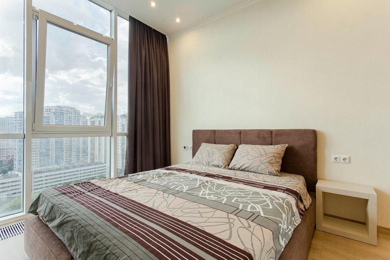 2-Roomed Apartment With Living Room Odesa Exterior photo